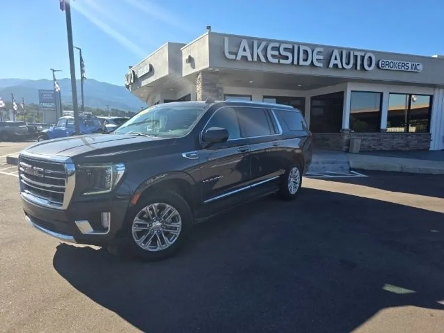 2024 Gmc Yukon XL SLT photo 1