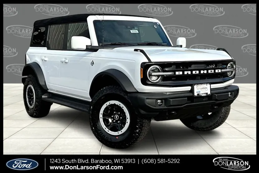 2025 Ford Bronco Outer Banks photo 1