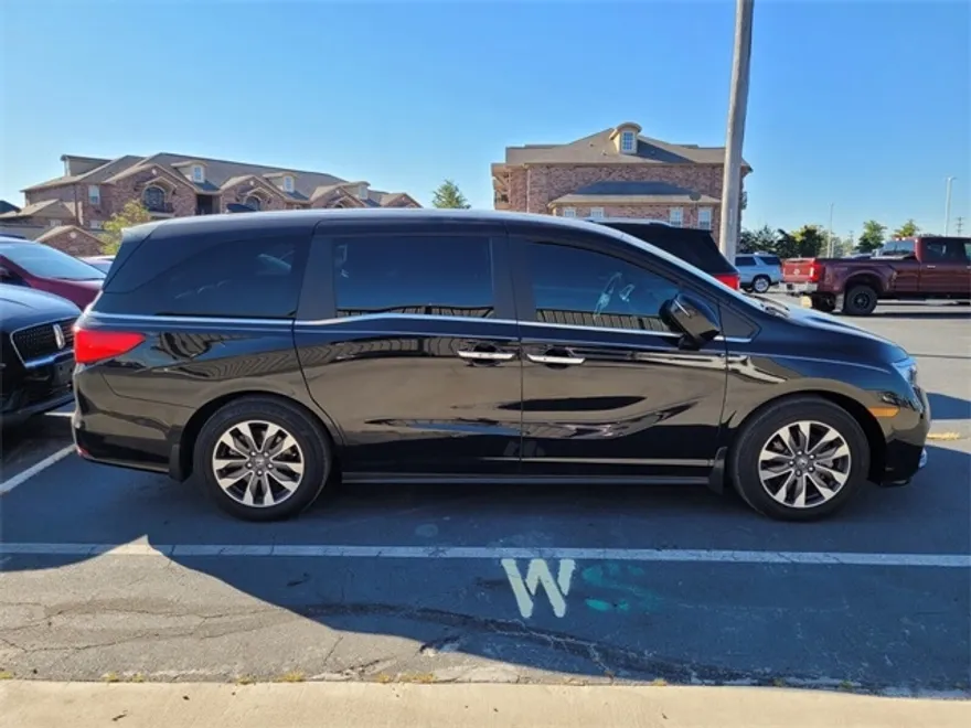 2024 Honda Odyssey EX-L photo 1