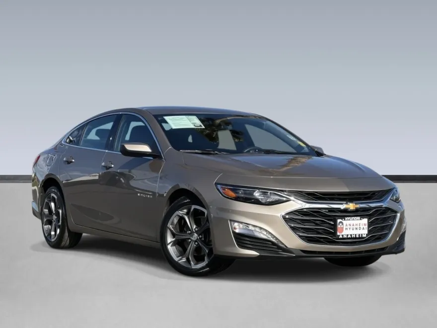 2023 Chevrolet Malibu 1LT photo 1
