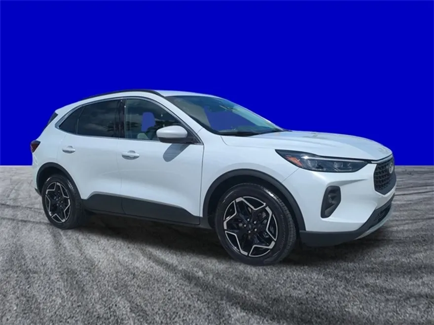 2025 Ford Escape Platinum photo 1