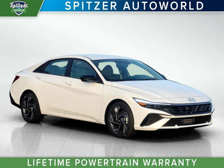 2025 Hyundai Elantra SEL Sport photo 1