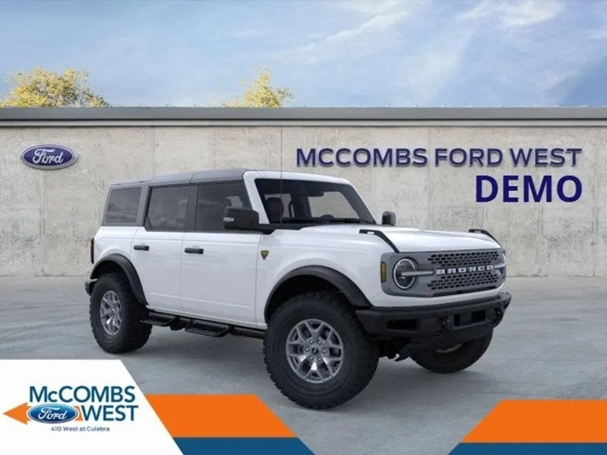 2024 Ford Bronco Badlands photo 1