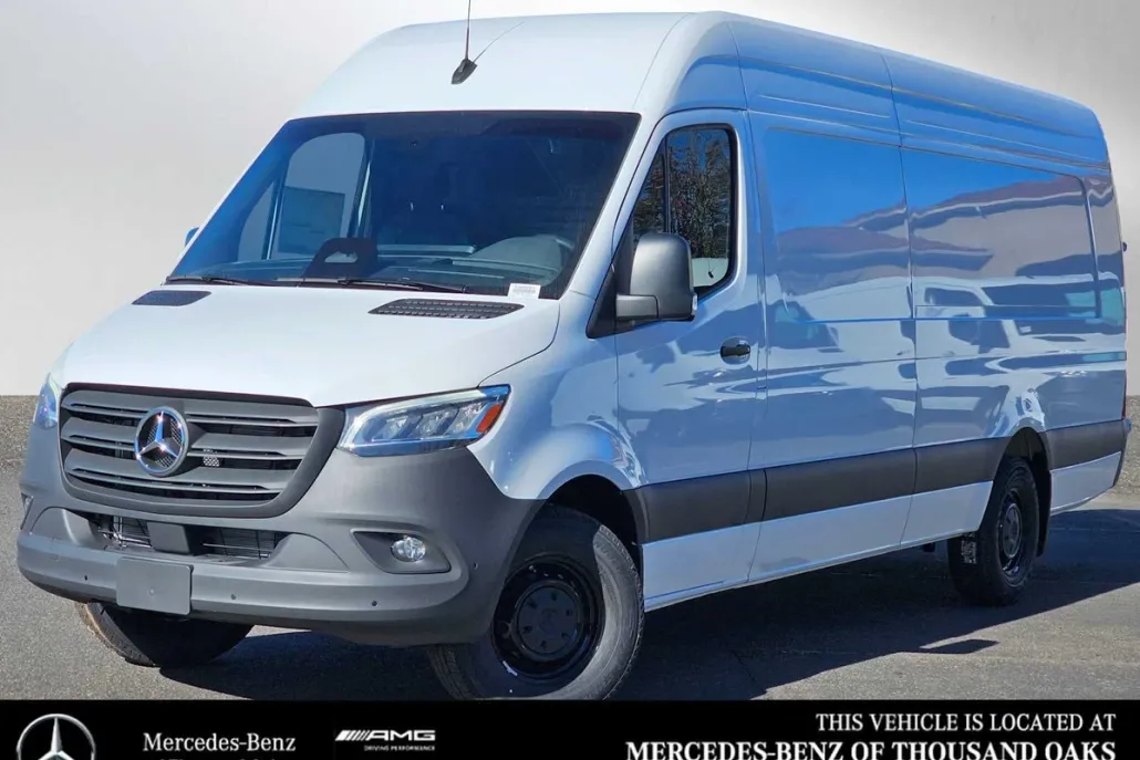 2025 Mercedes Benz Sprinter 2500 High Roof photo 1