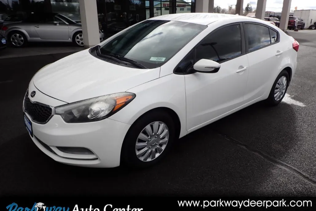 2015 Kia Forte LX photo 1