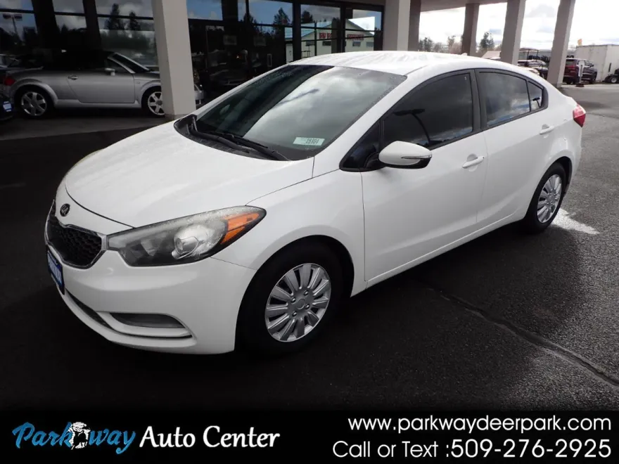 2015 Kia Forte LX photo 1