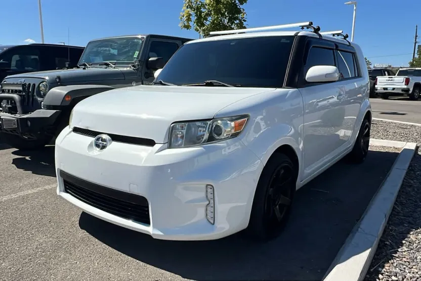 2014 Scion xB photo 1