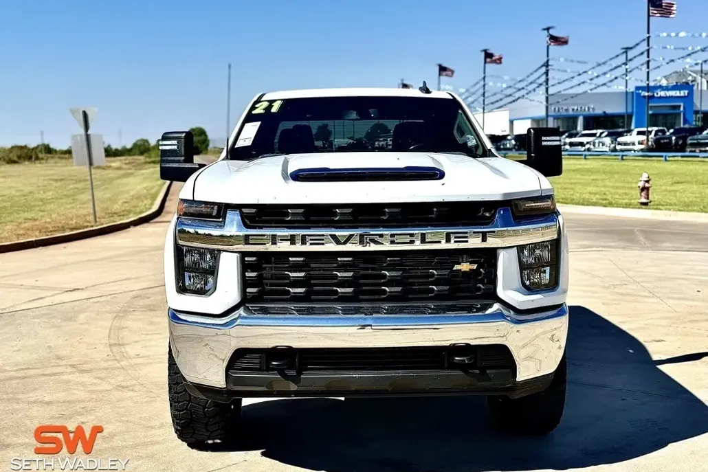 2021 Chevrolet Silverado 2500HD LT photo 1