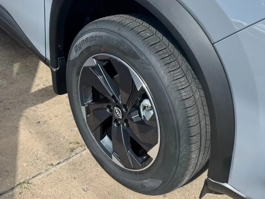 2026 Nissan Rogue SV photo 1