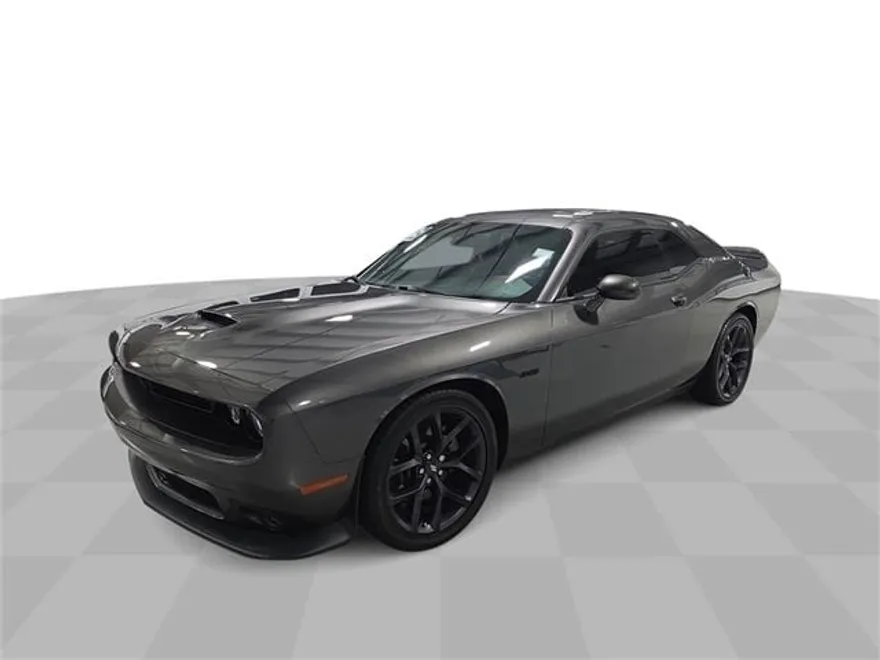 2023 Dodge Challenger R/T photo 1