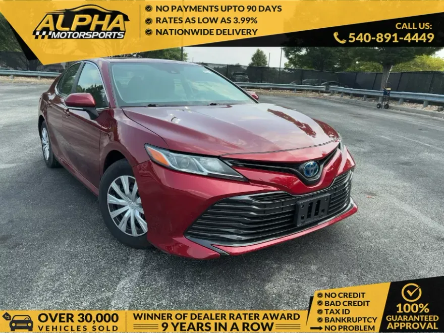 2020 Toyota Camry Hybrid LE photo 1