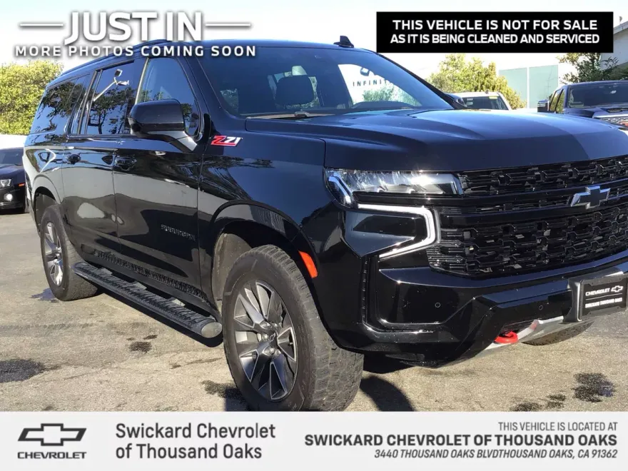 2023 Chevrolet Suburban Z71 photo 1
