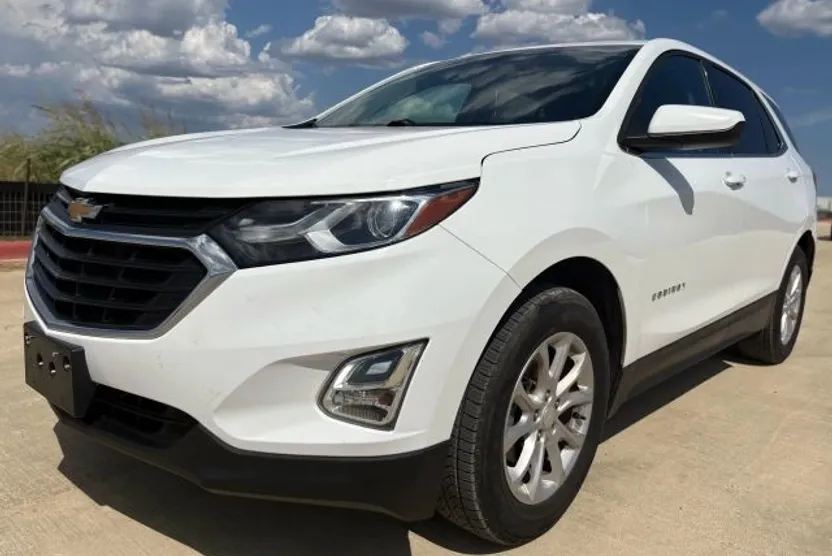 2019 Chevrolet Equinox LT photo 1