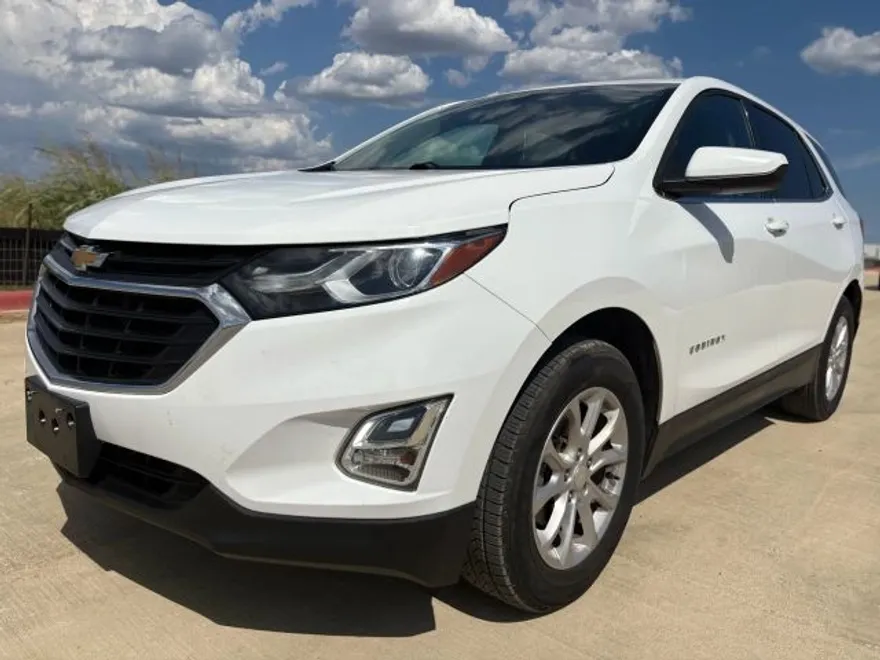 2019 Chevrolet Equinox LT photo 1