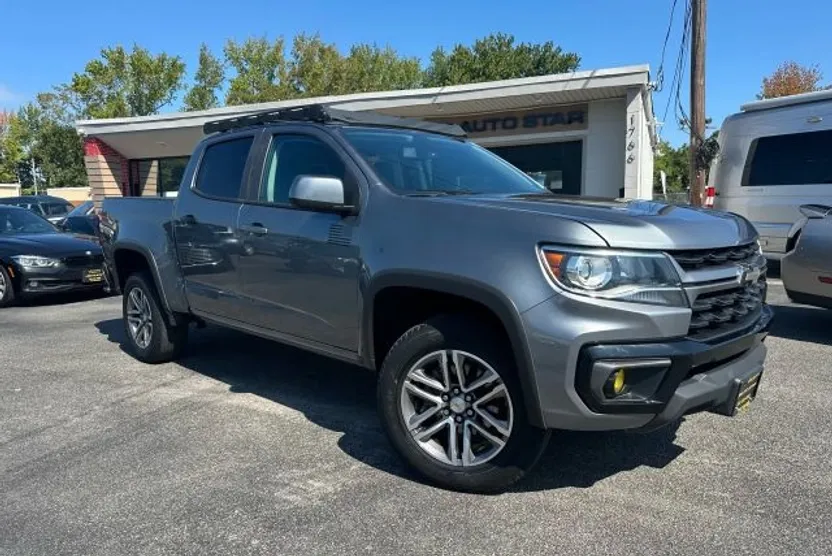 2022 Chevrolet Colorado LT photo 1