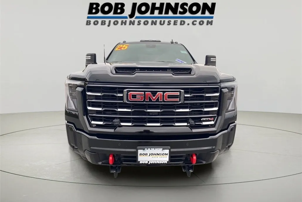 2025 Gmc Sierra HD AT4 photo 1