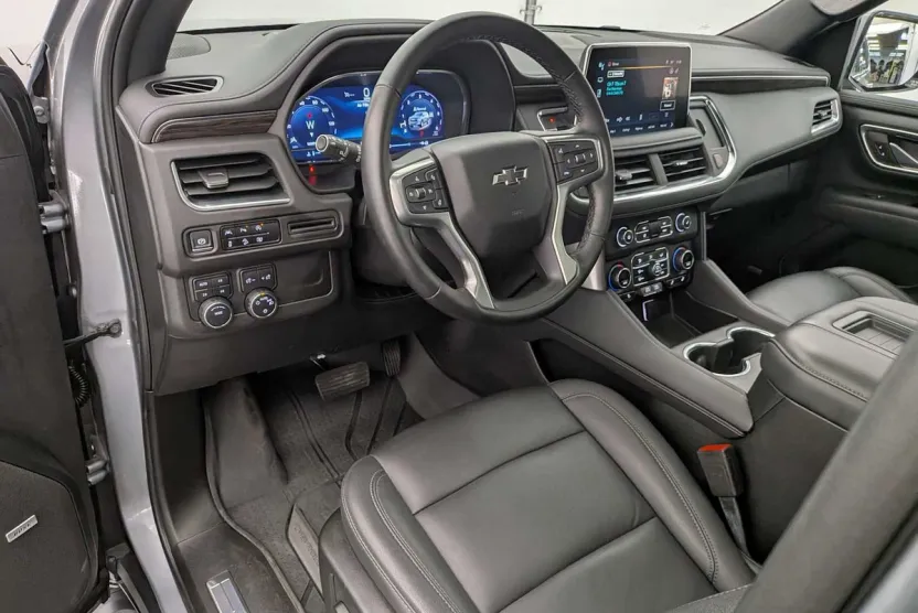 2024 Chevrolet Tahoe Z71 photo 1