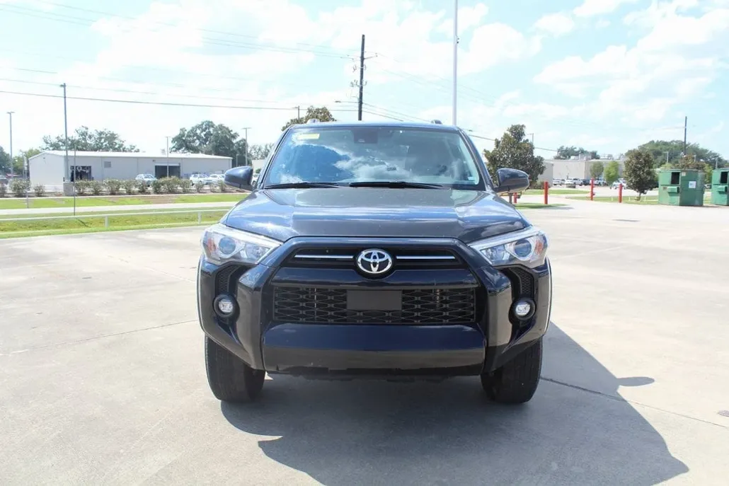 2024 Toyota 4Runner SR5 photo 1