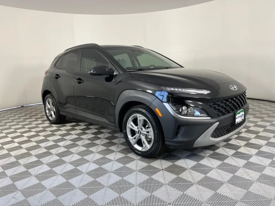 2023 Hyundai Kona SEL photo 1