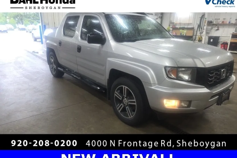 2013 Honda Ridgeline Sport photo 1