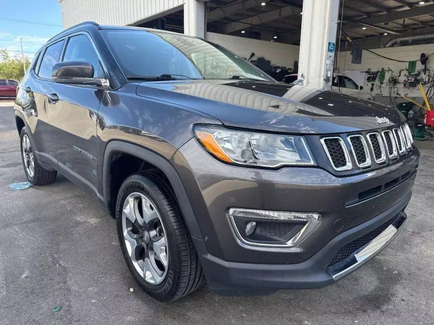 2018 Jeep Compass Limited photo 1