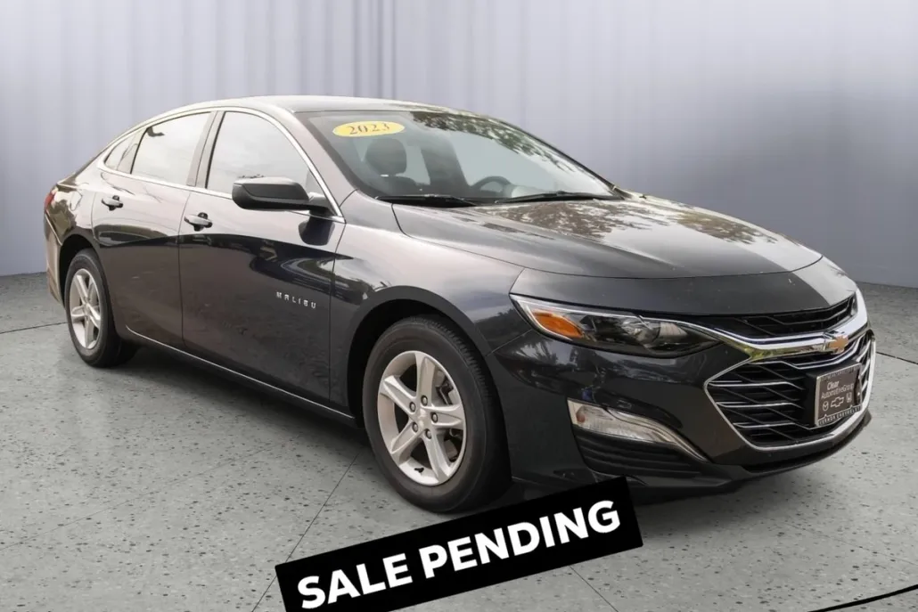 2023 Chevrolet Malibu LS photo 1