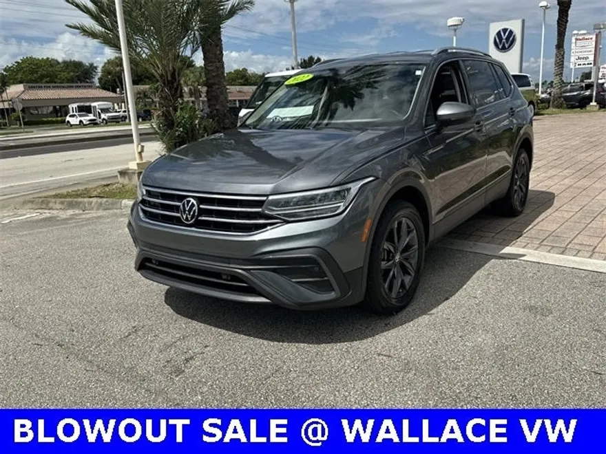 2022 Volkswagen Tiguan SE photo 1