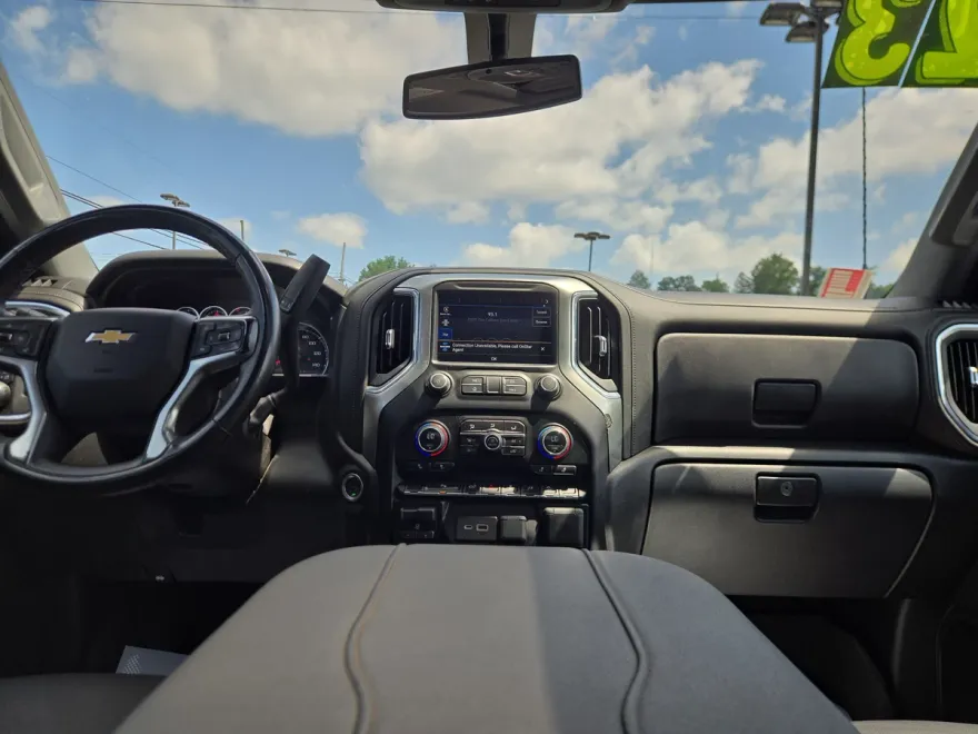 2023 Chevrolet Silverado 2500HD LT photo 1