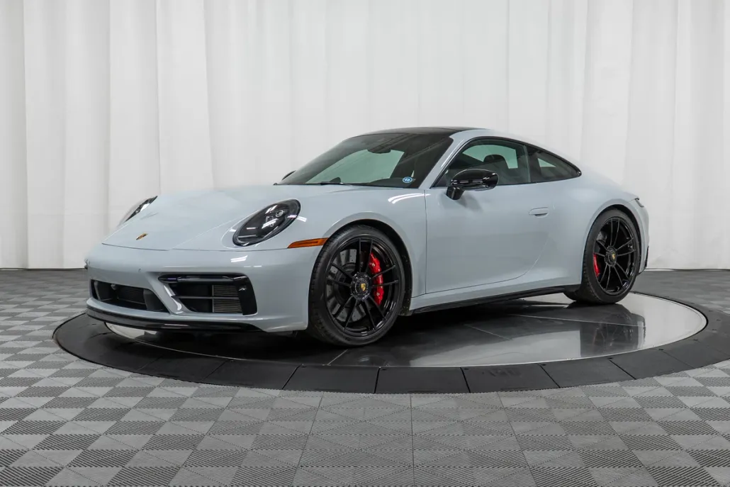 2024 Porsche 911 4 GTS photo 1