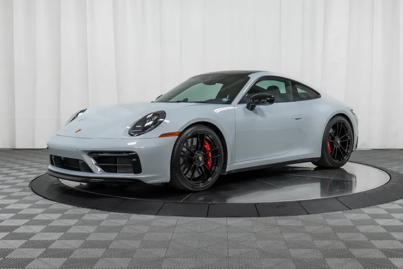 2024 Porsche 911 4 GTS photo 1