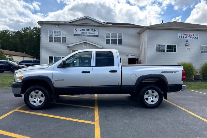 2008 Dodge Ram ST photo 1