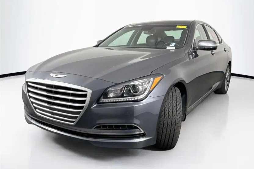 2016 Hyundai Genesis 3.8 photo 1