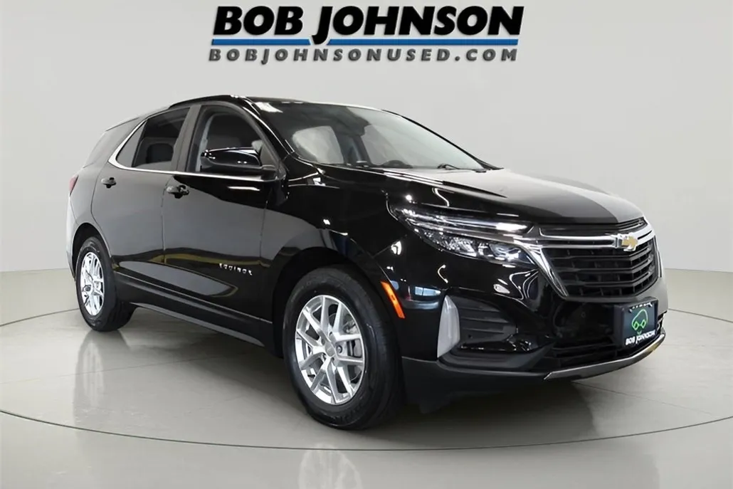 2022 Chevrolet Equinox LT photo 1