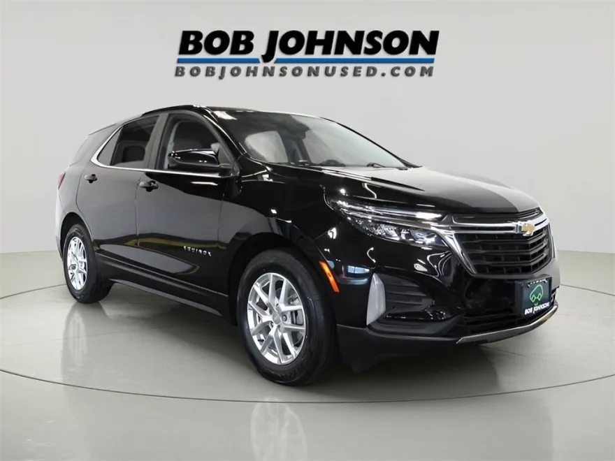 2022 Chevrolet Equinox LT photo 1