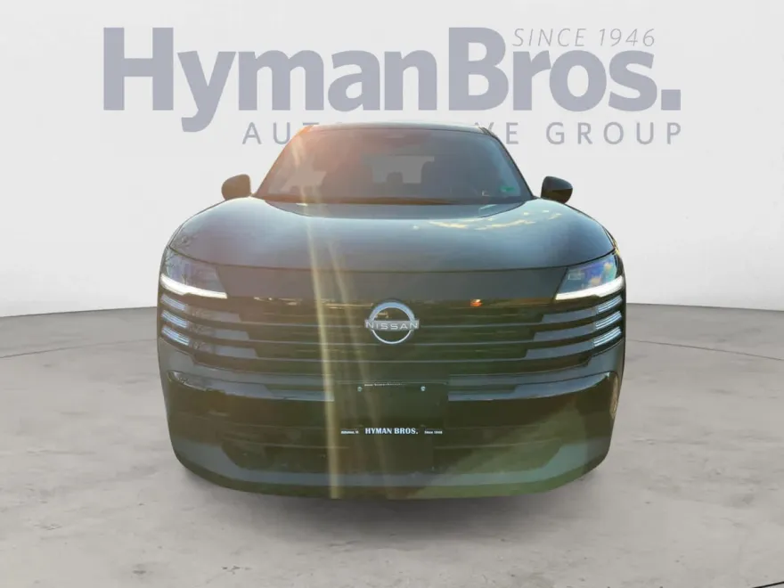 2025 Nissan Kicks SV photo 2