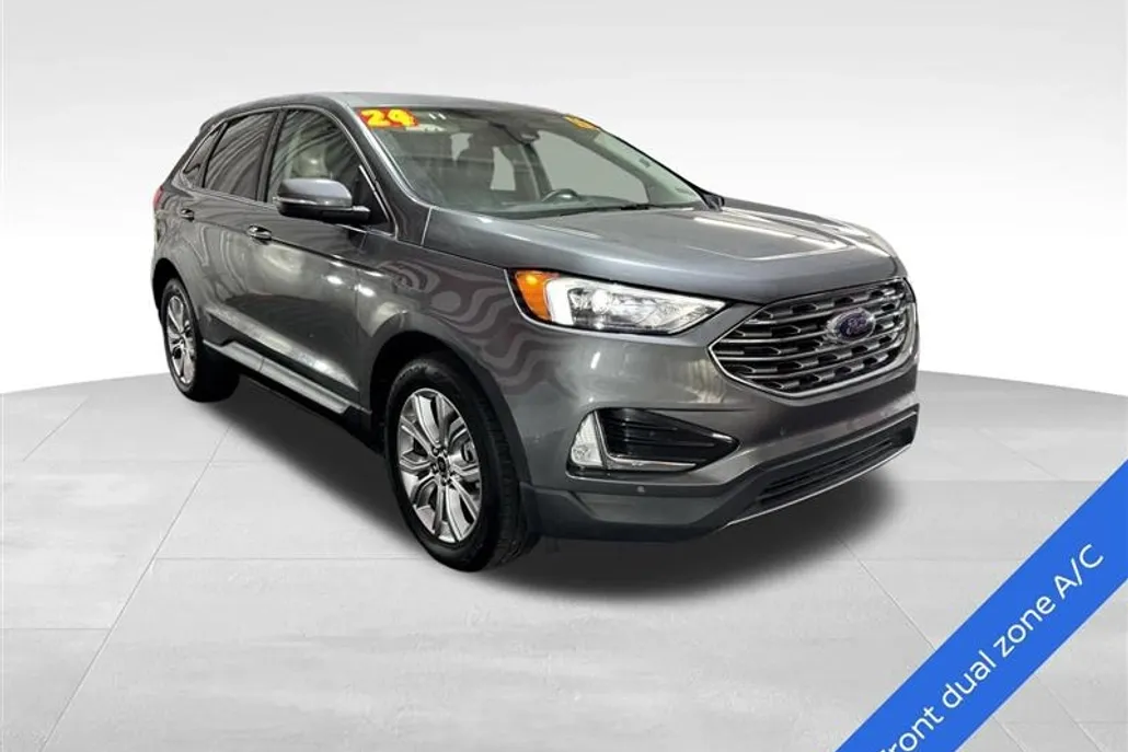 2024 Ford Edge Titanium photo 1