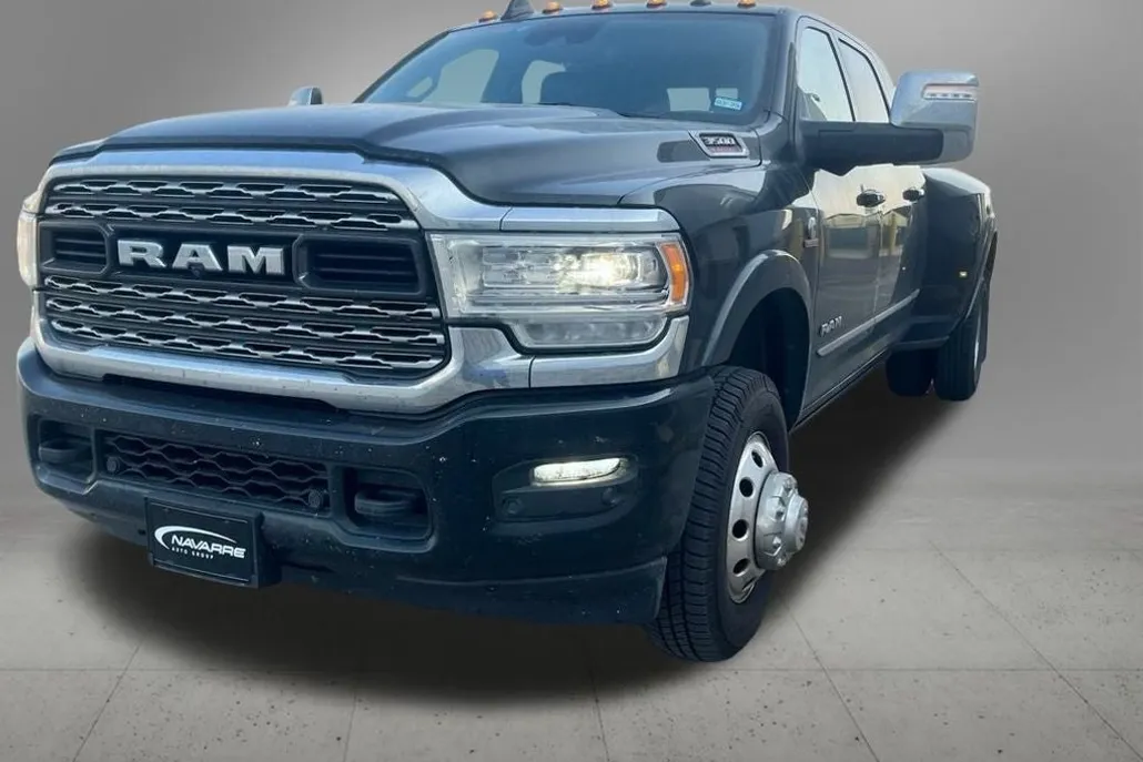 2023 Ram 3500 Limited photo 1