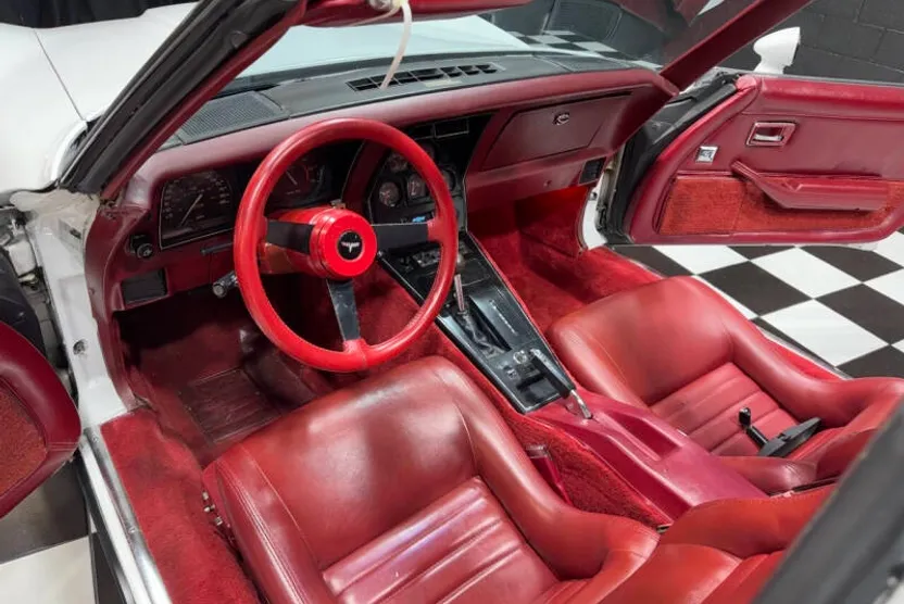 1981 Chevrolet Corvette photo 1