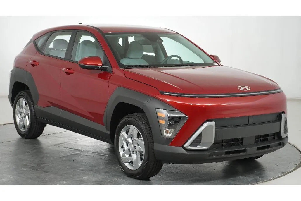2026 Hyundai Kona SE photo 1