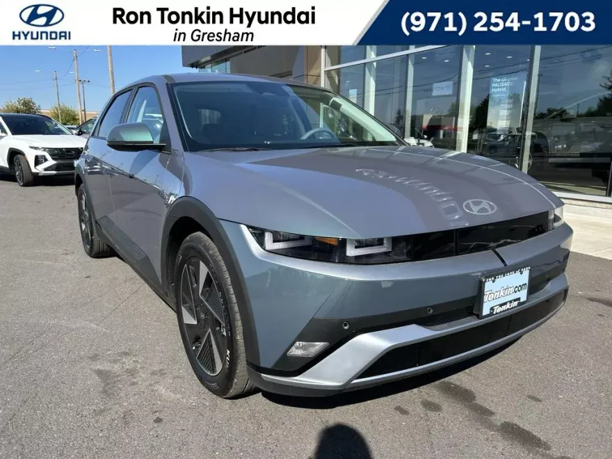 2025 Hyundai Ioniq 5 SE photo 1