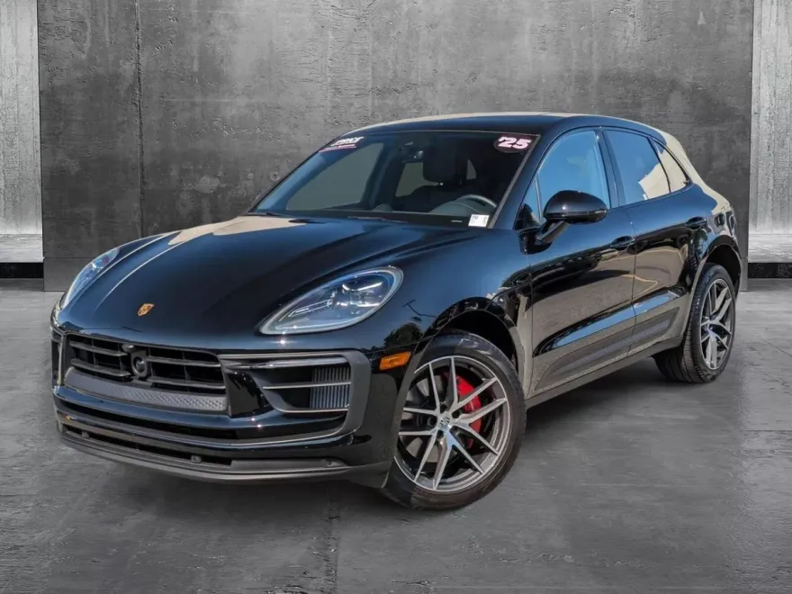 2025 Porsche Macan S photo 1