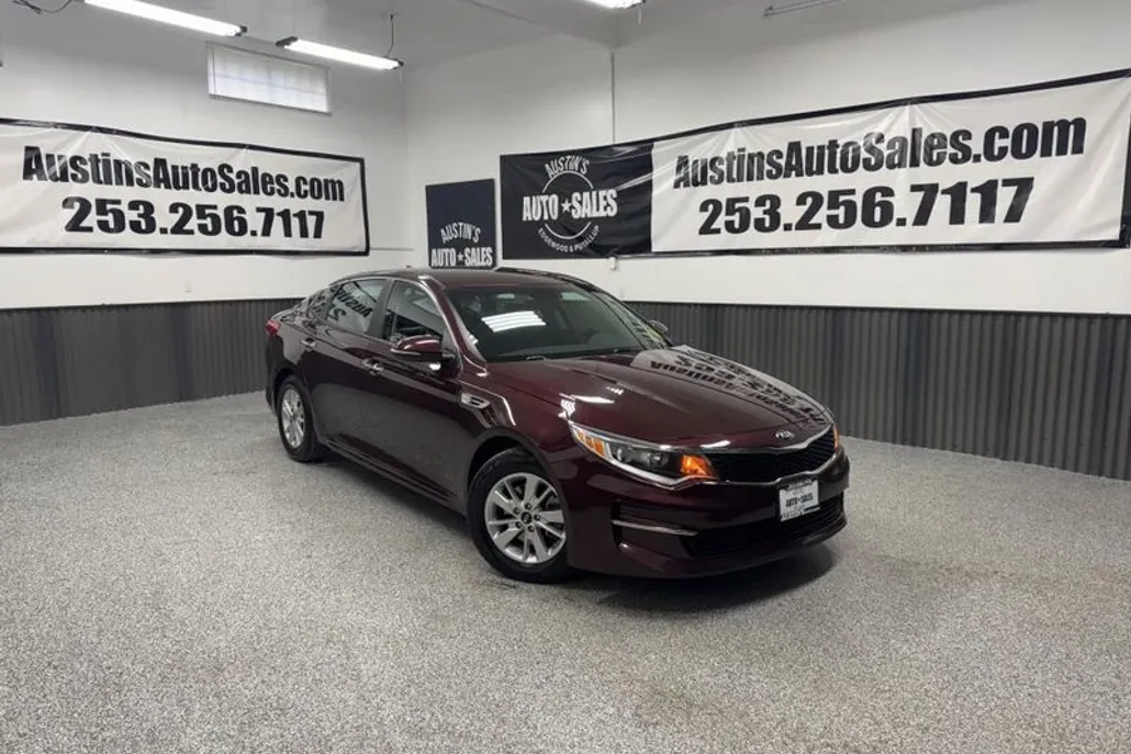 2018 Kia Optima LX photo 1