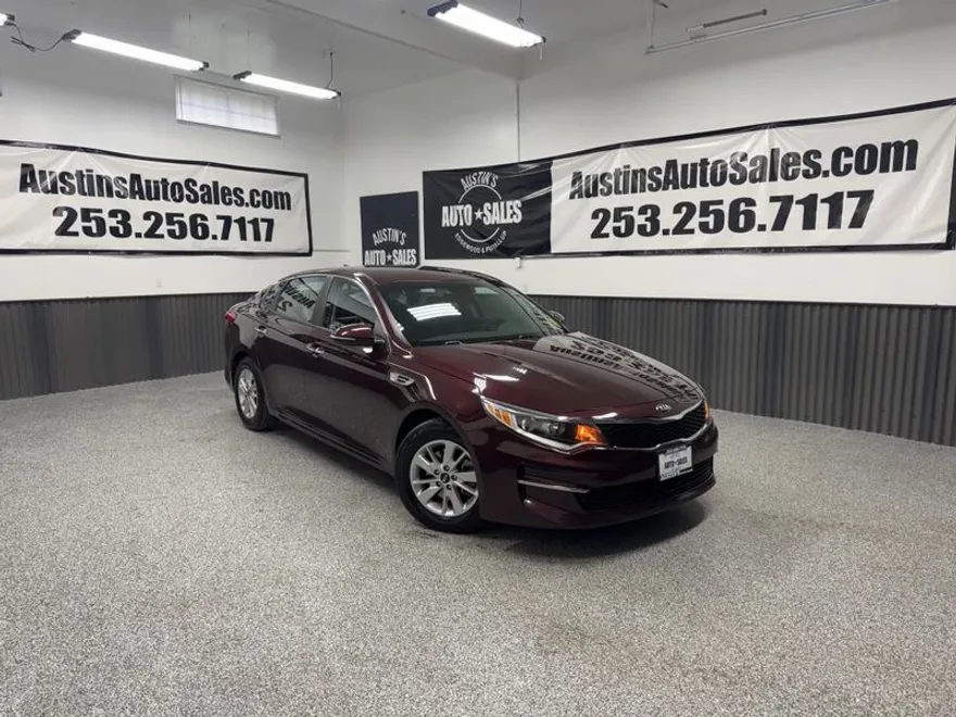 2018 Kia Optima LX photo 1