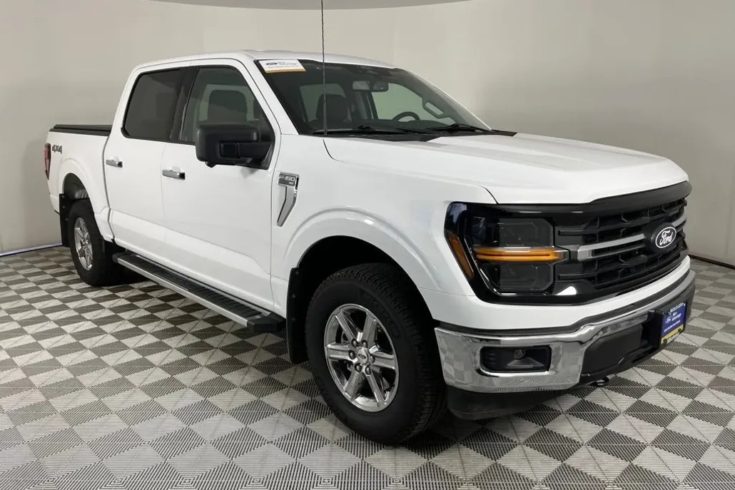 2024 Ford F-150 XLT photo 1
