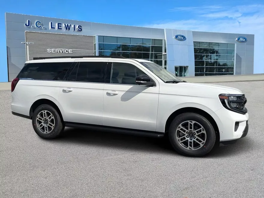 2025 Ford Expedition MAX photo 1
