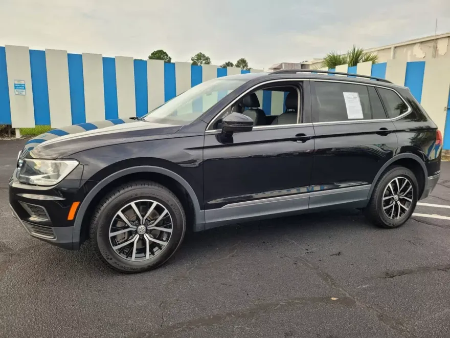 2021 Volkswagen Tiguan SE R-Line Black photo 1