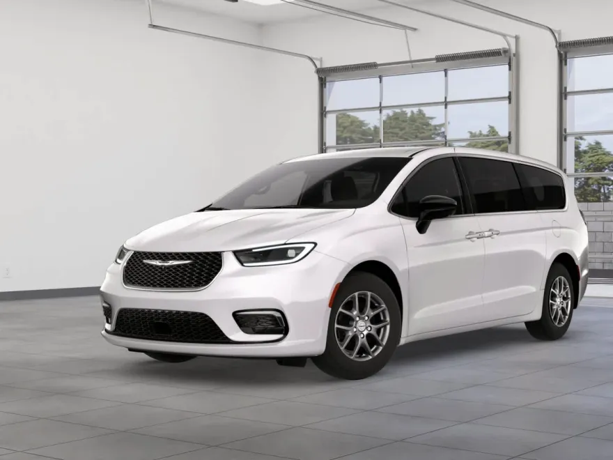 2026 Chrysler Pacifica photo 1