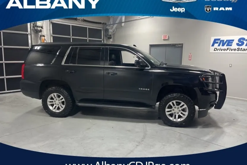 2017 Chevrolet Tahoe LS photo 1
