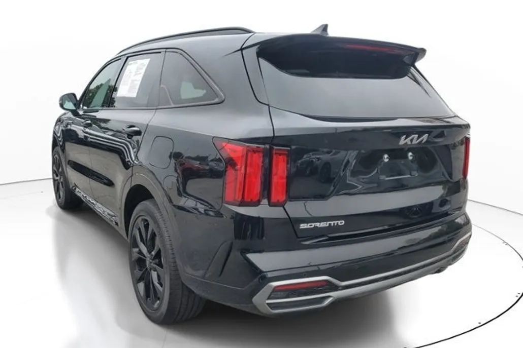 2023 Kia Sorento SX photo 1