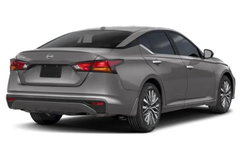 2025 Nissan Altima SV photo 1